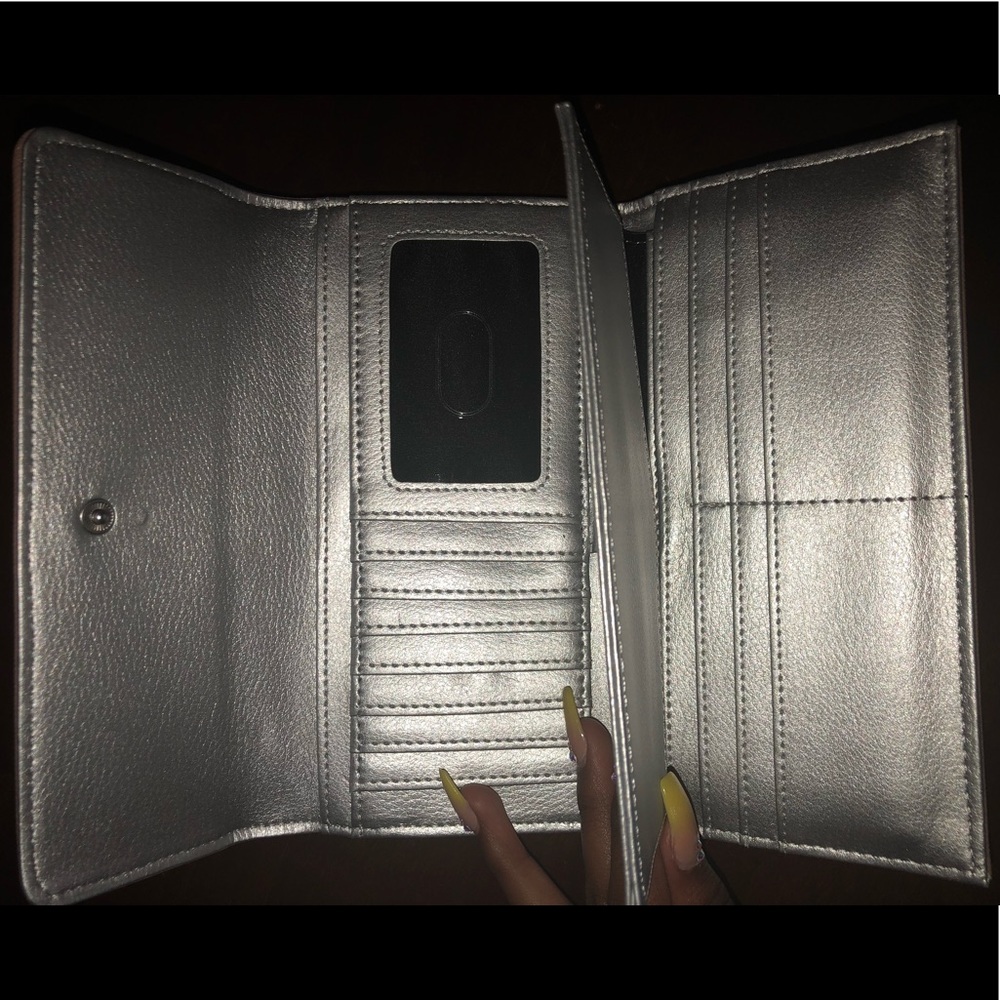 Wallet - Picture 3 of 3